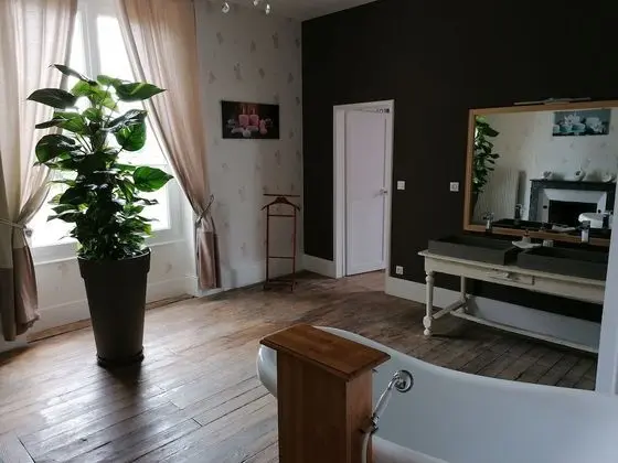 Basic Oda (Chatelaine)