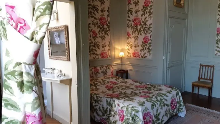 Tek Büyük Yataklı Oda (Louis Philippe)