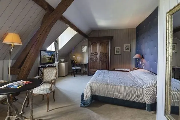 Classic Tek Büyük Yataklı Oda