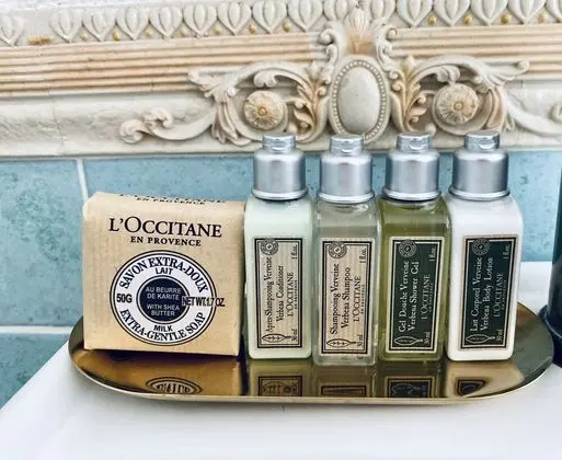 Deluxe Tek Büyük Yataklı Oda (Rose)