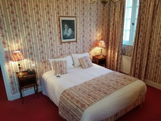 Traditional Tek Büyük veya İki Ayrı Yataklı Oda