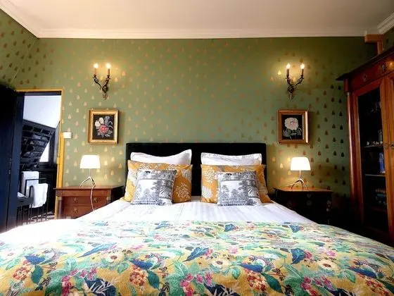 Comfort Oda, Park Manzaralı (Chambre Hennezel)