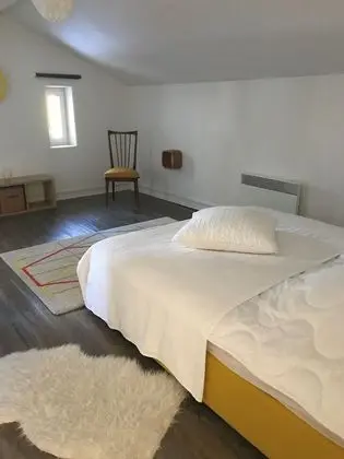 Tek Büyük Yataklı Oda (Jaune)