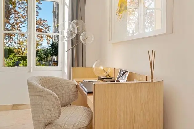 Classic Tek Büyük Yataklı Oda