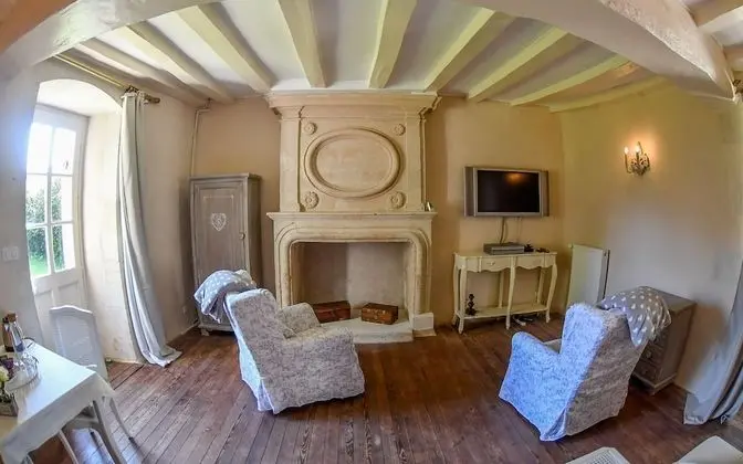 Tek Büyük Yataklı Oda (Mme Du Boisgueheneuc)