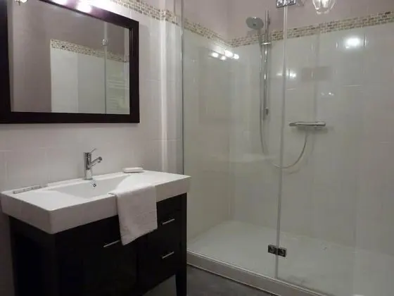 Luxury Tek Büyük Yataklı Oda, Sigara İçilmez (Chambre d'Alba)