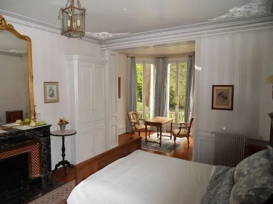 Comfort Tek Büyük Yataklı Oda, Özel Banyo, Bahçe Manzaralı