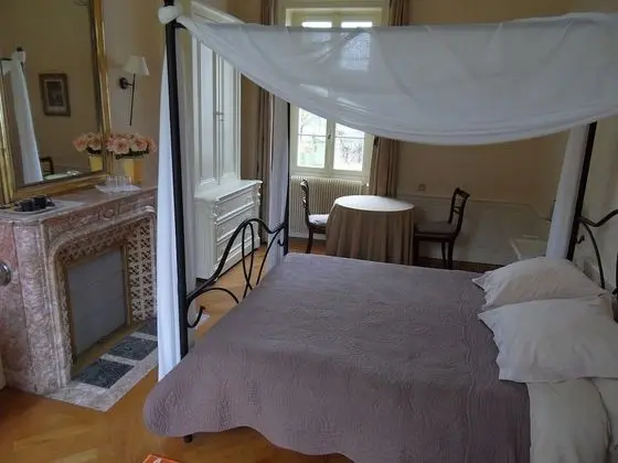 Comfort Tek Büyük Yataklı Oda, Özel Banyo, Bahçe Manzaralı