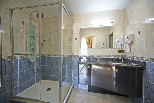 Standard Oda, Birden Çok Yatak, Bahçe Manzaralı