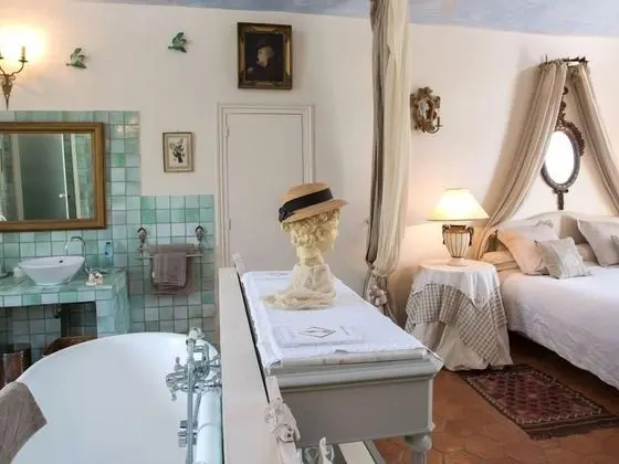 Superior Tek Büyük veya İki Ayrı Yataklı Oda, Özel Banyo (Cassandre)