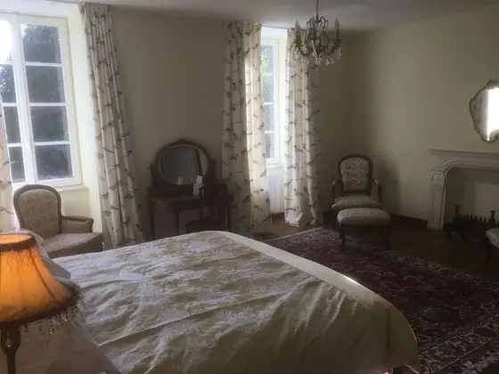 Deluxe Tek Büyük Yataklı Oda (Brocéliande)