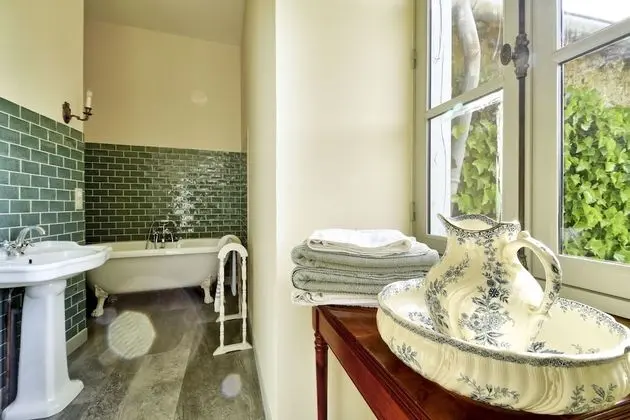 Oda (La Gouvernante)