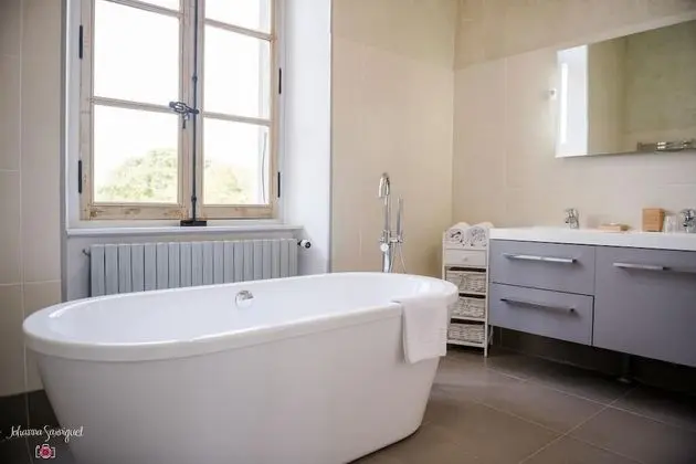 Deluxe Tek Büyük Yataklı Oda (Montesquieu)