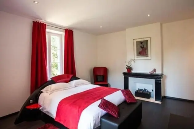 Tek Büyük Yataklı Oda (Flamenco)