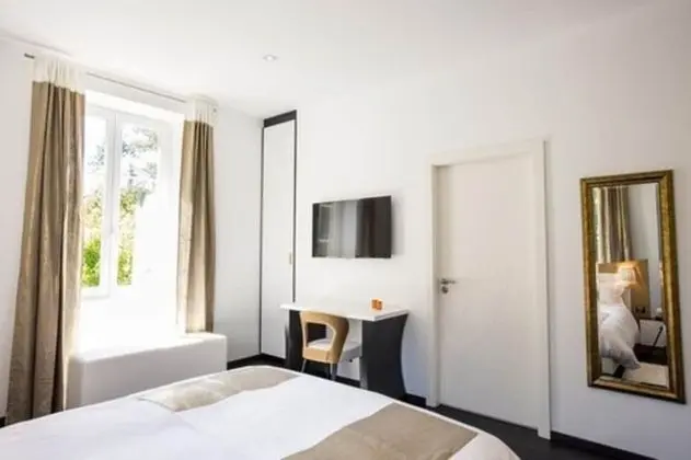 Tek Büyük Yataklı Oda (Klimt)