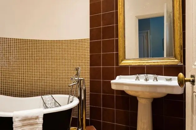 Junior Süit, 1 En Büyük (King) Boy Yatak, Teras, Ek Bina (Twin bed on request)