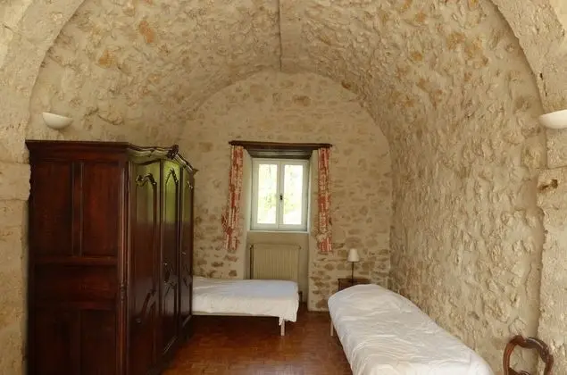 Dört Kişilik Oda (DR)