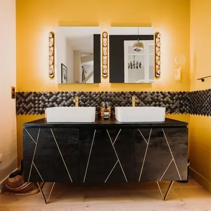 Deluxe Tek Büyük Yataklı Oda, Banyolu/Duşlu, Bahçe Manzaralı (Les artistes)
