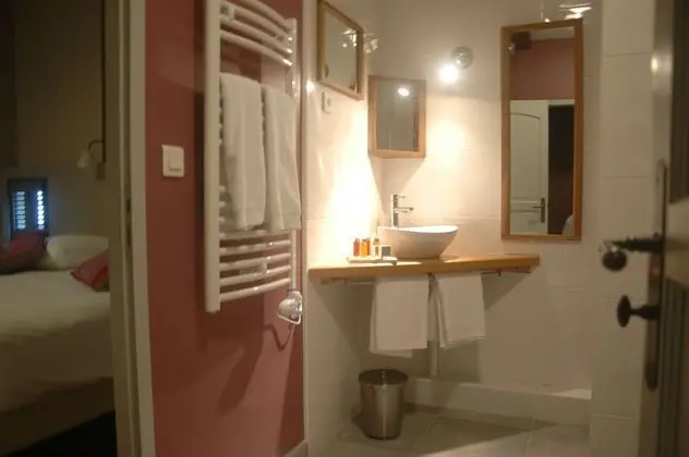 Deluxe Tek Büyük Yataklı Oda, 1 Büyük (Queen) Boy Yatak