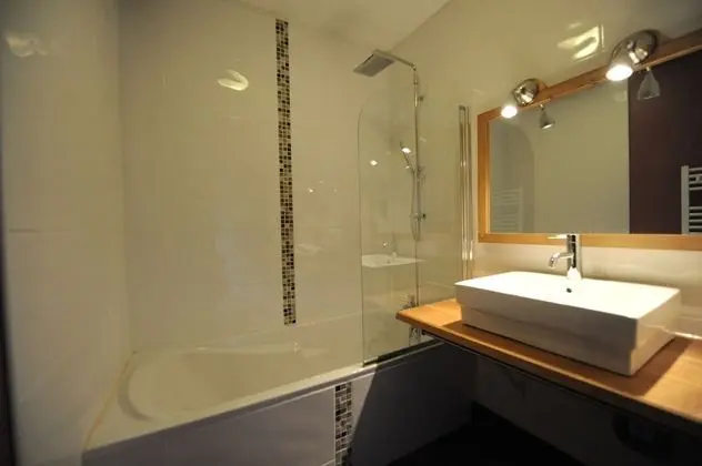 Deluxe Tek Büyük Yataklı Oda, 1 Büyük (Queen) Boy Yatak