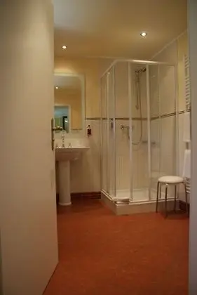 Classic Tek Büyük Yataklı Oda (Chateau)