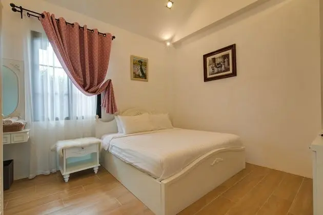 Three Bedroom French Cottage