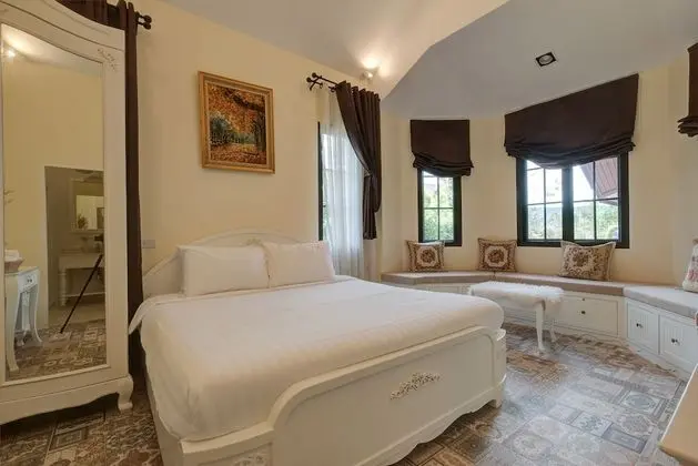 Three Bedroom French Cottage
