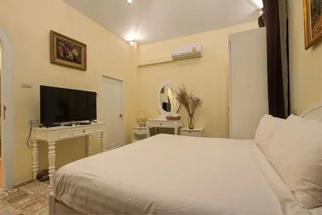 Three Bedroom French Cottage