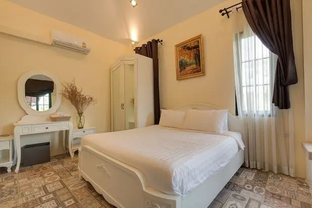 Three Bedroom French Cottage