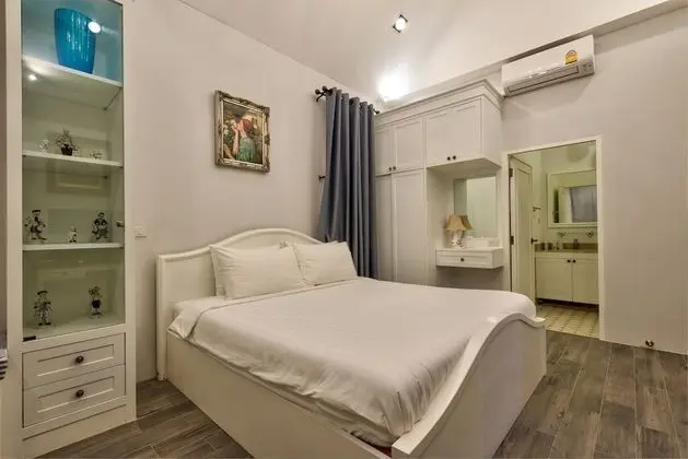 Three Bedroom French Cottage