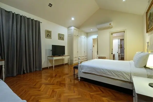 Three Bedroom French House