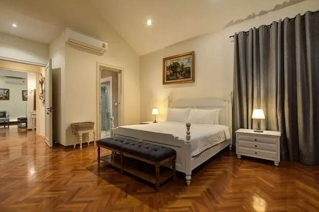 Three Bedroom French House