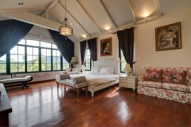 Three Bedroom French House