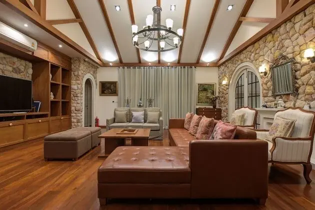 Three Bedroom French House