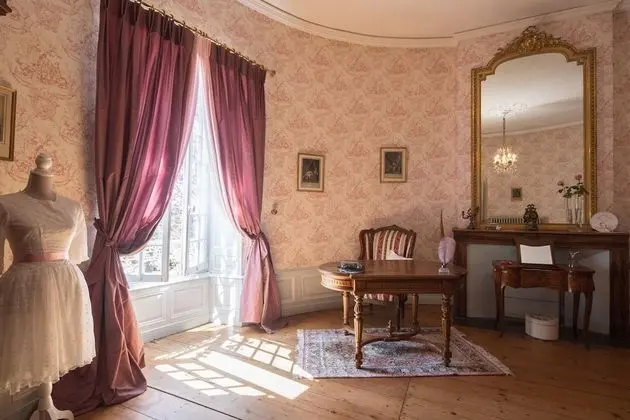 Romantic Tek Büyük Yataklı Oda