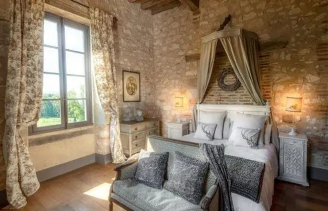 Tek Büyük Yataklı Oda (Aliénor d'Aquitaine )