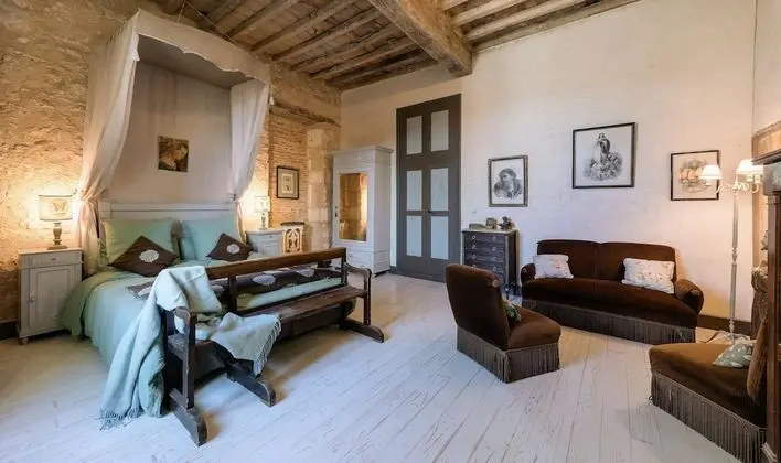 Tek Büyük Yataklı Oda (Maria Virgina)