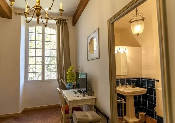 Tek Büyük Yataklı Oda, Özel Banyo, Bahçeli