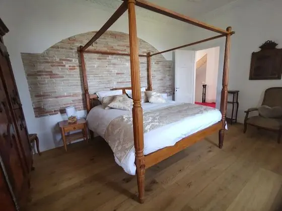 Grand Tek Büyük Yataklı Oda