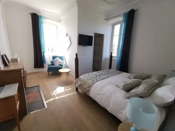 Luxury Tek Büyük Yataklı Oda