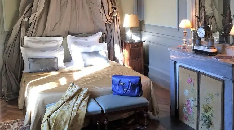 Tek Büyük Yataklı Oda (Des Vendéens)