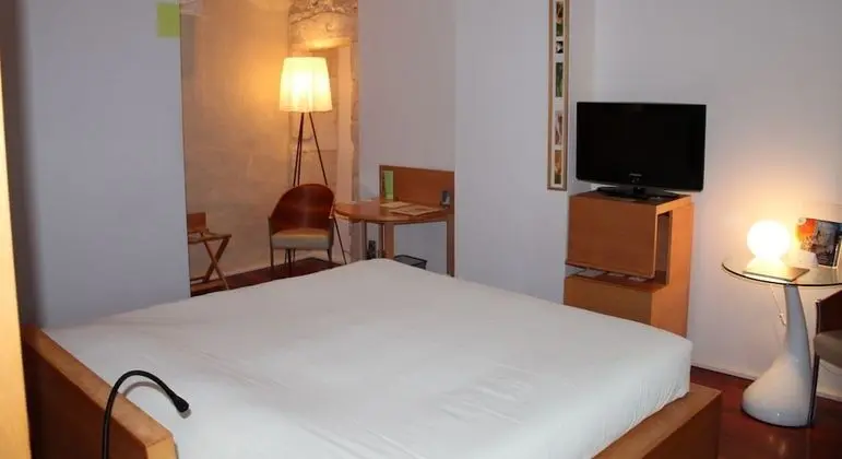 Classic Tek Büyük Yataklı Oda