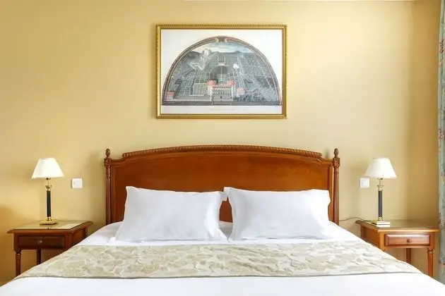 Luxury Tek Büyük Yataklı Oda