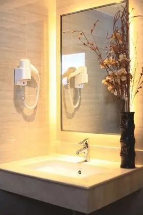 Deluxe Tek Büyük veya İki Ayrı Yataklı Oda