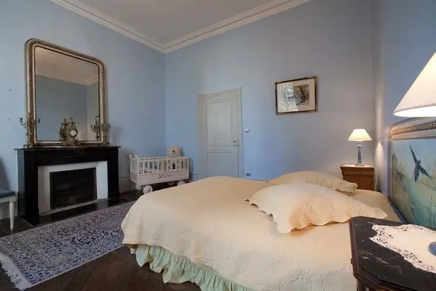 Ev, 5 Yatak Odası (Le Pavillon de chasse)