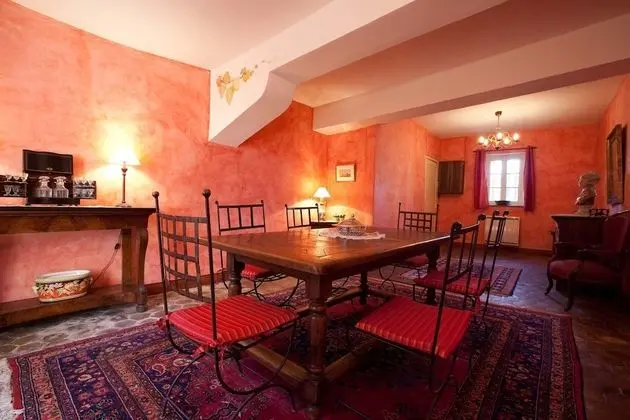 Ev, 5 Yatak Odası (Le Pavillon de chasse)