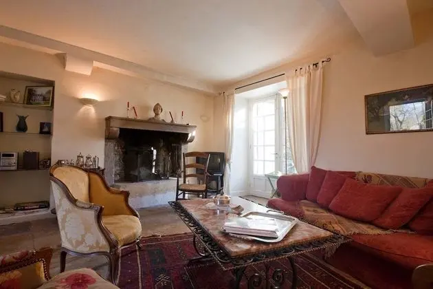 Ev, 5 Yatak Odası (Le Pavillon de chasse)