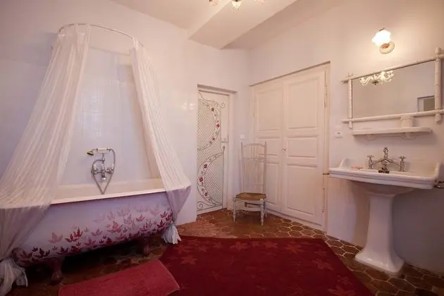 Ev, 5 Yatak Odası (Le Pavillon de chasse)