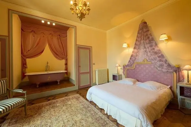 Ev, 6 Yatak Odası (Le Château)