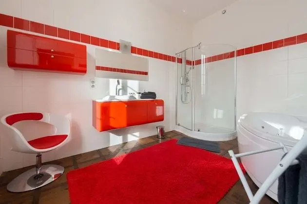 Ev, 6 Yatak Odası (Le Château)